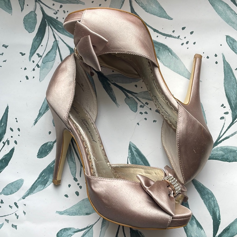 Lulutownsend Satin Heels